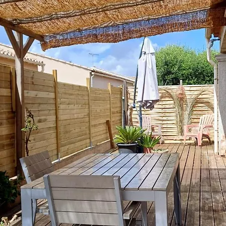 Le Confort Proche De L'etang Holiday home Marseillan (Herault)